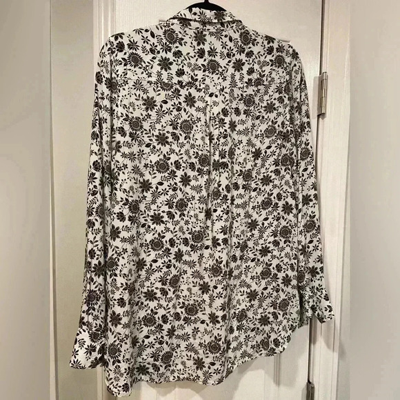 Gap Soft Boyfriend Fit Back White Floral Collared Button Down Pockets Size S - Picture 7 of 12
